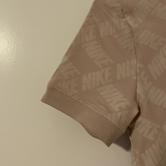 Nike dress - Picture 4 of 4